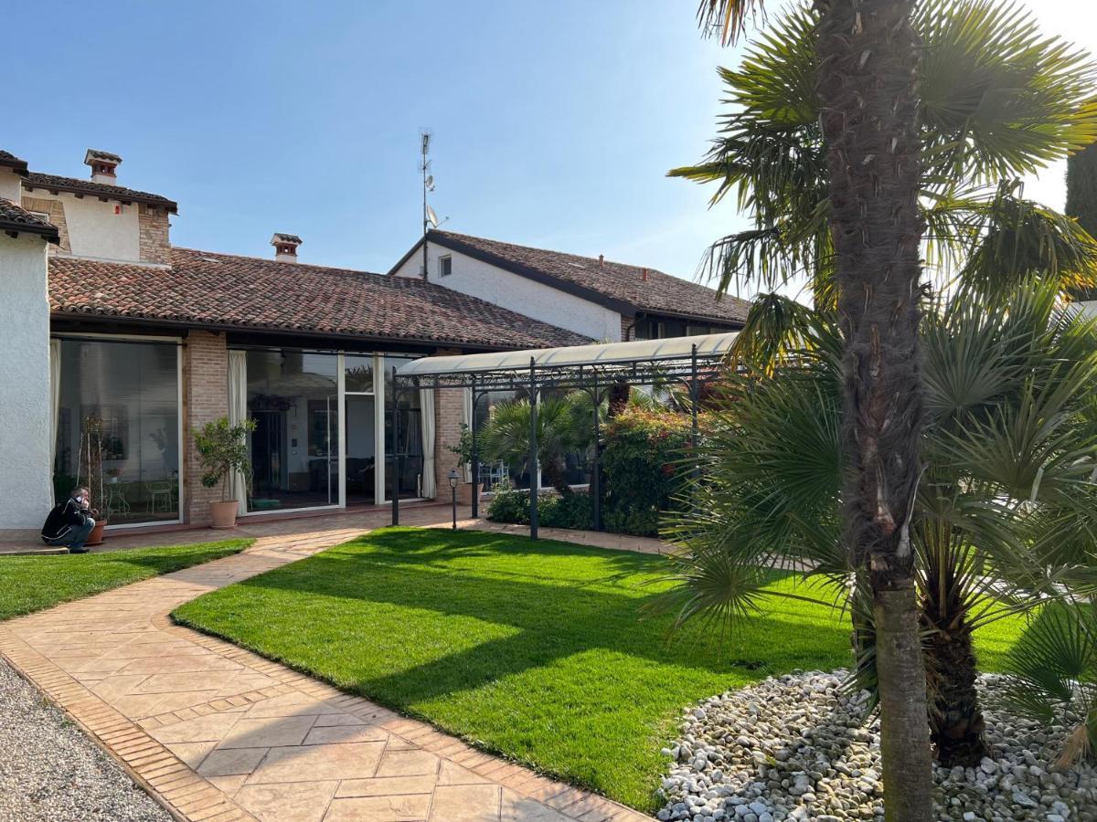 B&B Corte Delle Rose Castiglione Delle Stiviere Εξωτερικό φωτογραφία